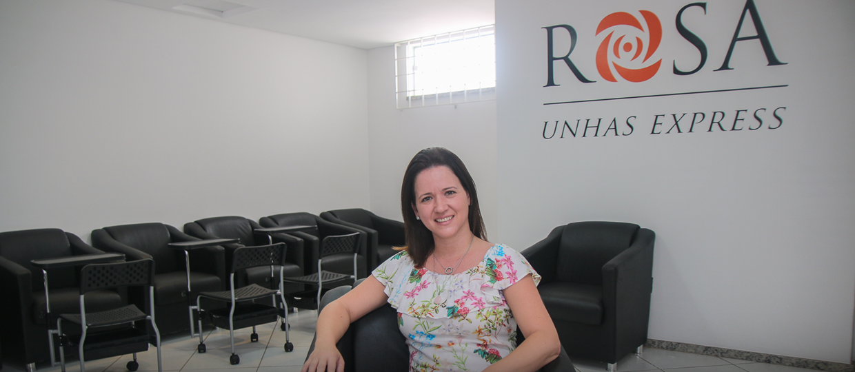 Rosa Boutique ganha novo espaço Unhas Express