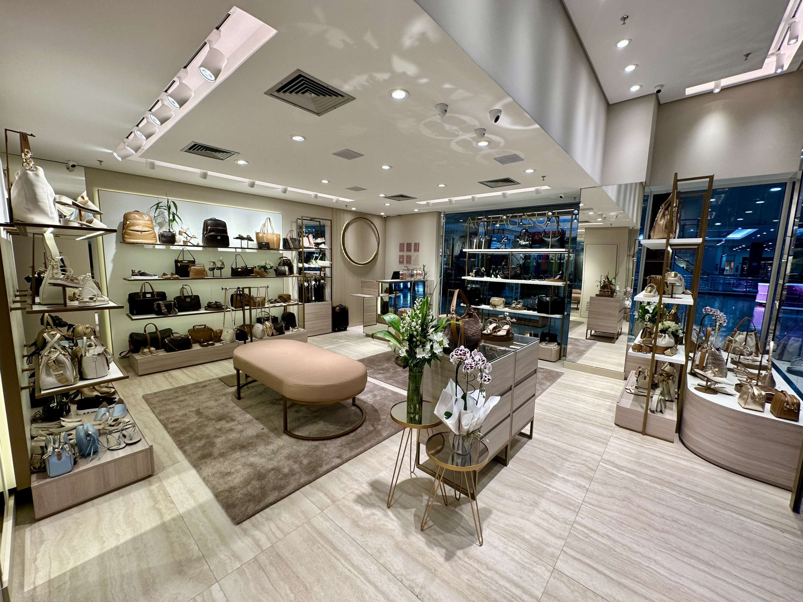 Localizações De Luz Da Lua Em Riopreto Shopping – YPSY